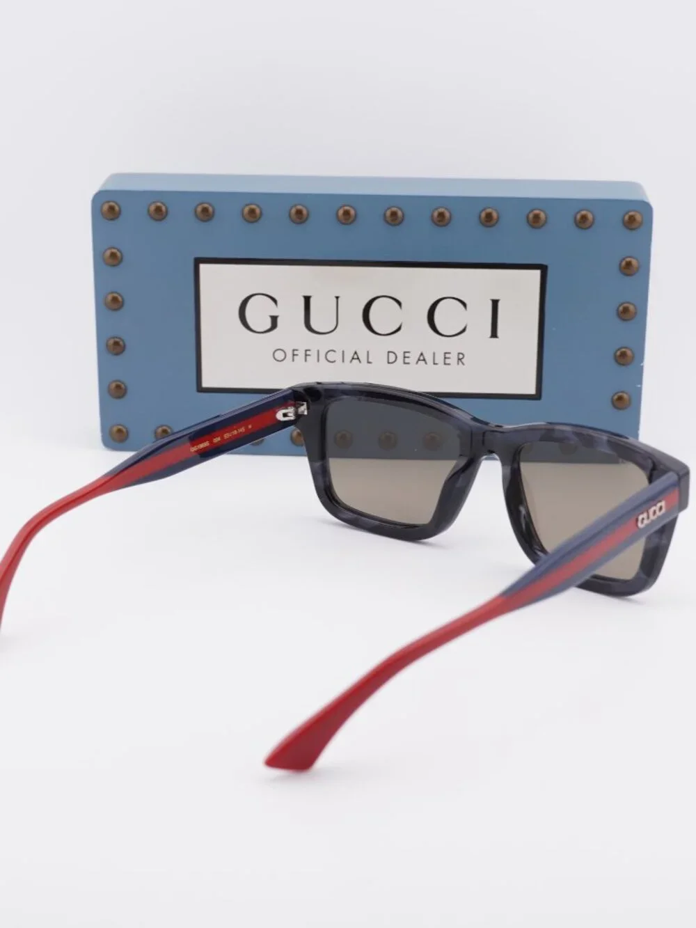 Gucci model gg1869s